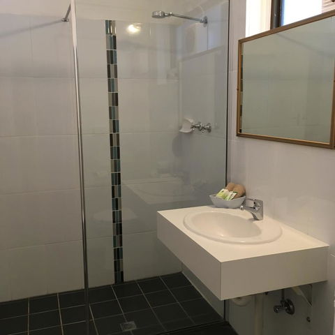Sky Rider Motor Inn - QLD Tourism 22