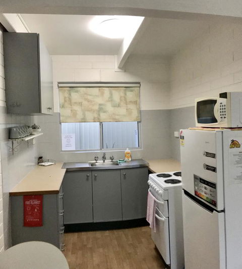 Kon Tiki Apartments - QLD Tourism 12