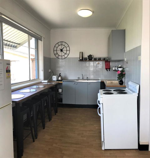 Kon Tiki Apartments - QLD Tourism 7