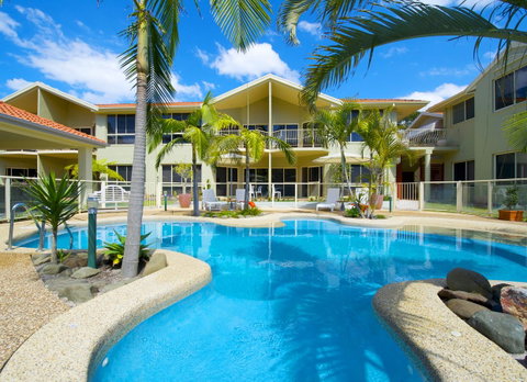 Marty's @ Little Beach - QLD Tourism 31