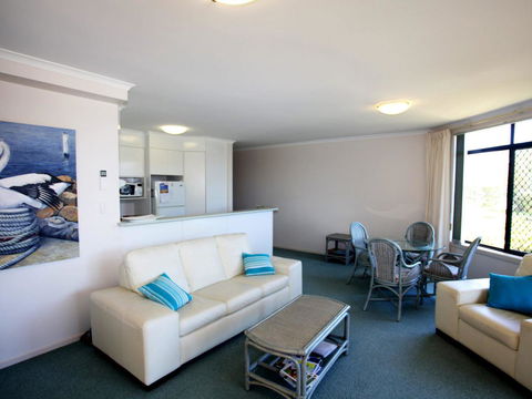 Horizons 1 - QLD Tourism 3