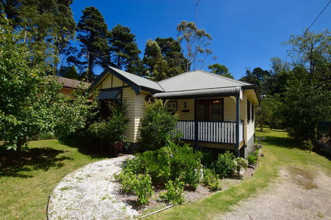 Allegra Cottage Of Leura - QLD Tourism 11