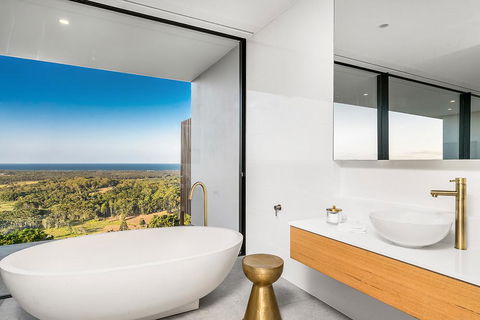 Sundays At Byron - Queensland Tourism 37