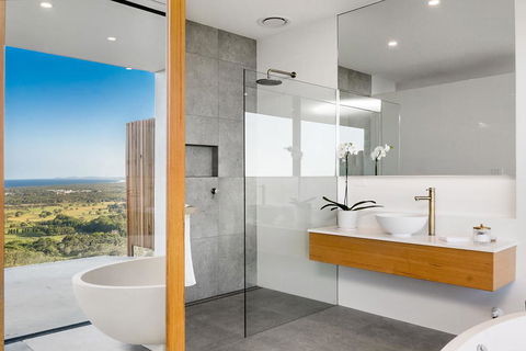 Sundays At Byron - Queensland Tourism 29