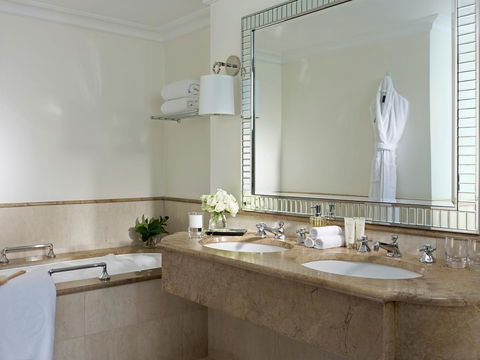The Langham Sydney - Queensland Tourism 21