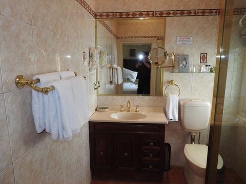 Manor Boutique Hotel Sydney - Queensland Tourism 13