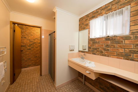 Hume Country Motor Inn - QLD Tourism 28