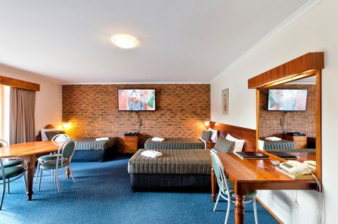 Hume Country Motor Inn - QLD Tourism 32