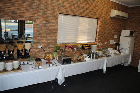 Hume Country Motor Inn - QLD Tourism 7