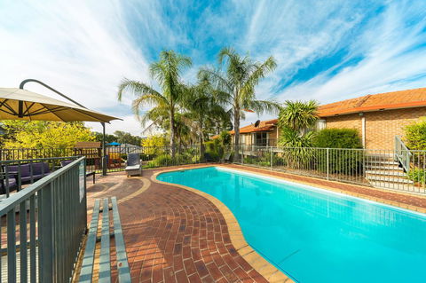 Hume Country Motor Inn - QLD Tourism 6