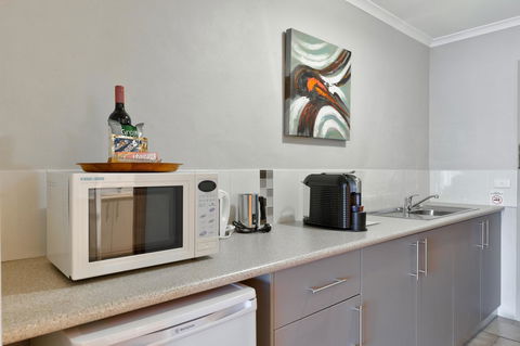 Hume Country Motor Inn - QLD Tourism 36