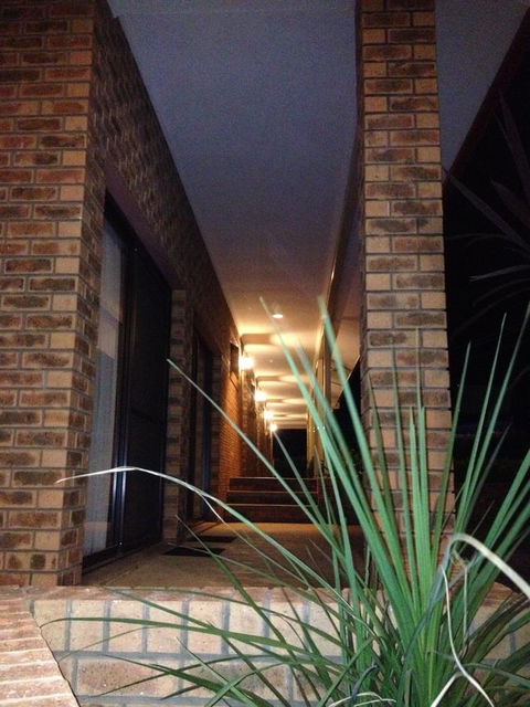 Hume Country Motor Inn - QLD Tourism 24