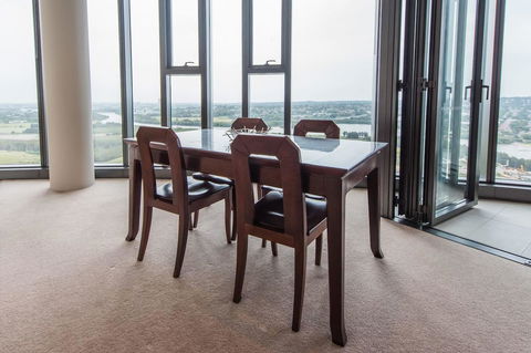 180Â° Water View Three Bedroom (wooden Furniture) - Queensland Tourism 20