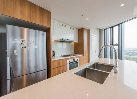 180Â° Water View Three Bedroom (wooden Furniture) - Queensland Tourism 4