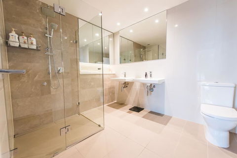 180Â° Water View Three Bedroom (wooden Furniture) - Queensland Tourism 16