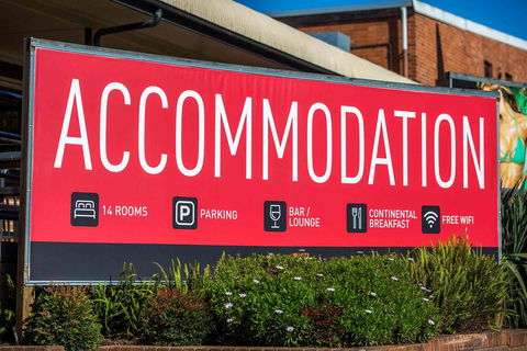 Nightcap At Hume Hotel - QLD Tourism 21