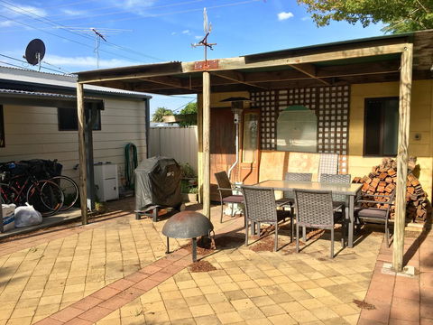 Caledonia Cottage - QLD Tourism 26
