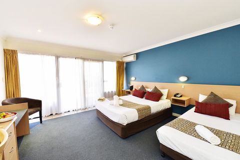 Diplomat Hotel Alice Springs - Queensland Tourism 15