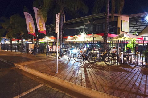 Diplomat Hotel Alice Springs - Queensland Tourism 4