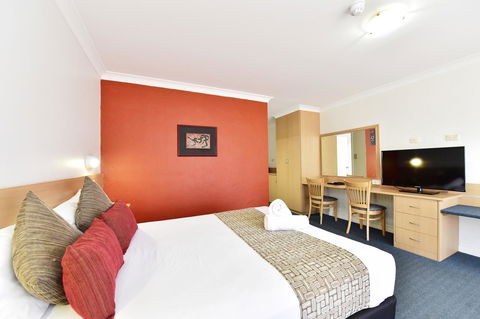 Diplomat Hotel Alice Springs - Queensland Tourism 24