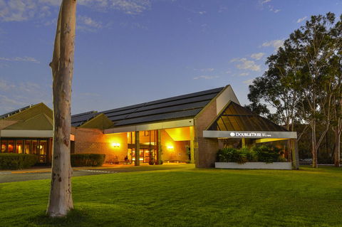 DoubleTree By Hilton Alice Springs - Queensland Tourism 12