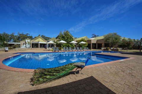 DoubleTree By Hilton Alice Springs - Queensland Tourism 7