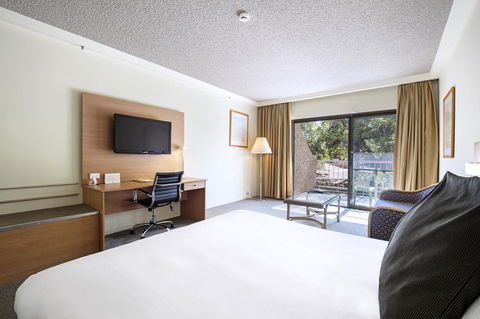 DoubleTree By Hilton Alice Springs - Queensland Tourism 43
