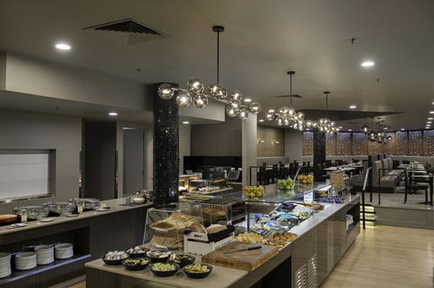 DoubleTree By Hilton Alice Springs - Queensland Tourism 1