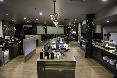 DoubleTree By Hilton Alice Springs - Queensland Tourism 5
