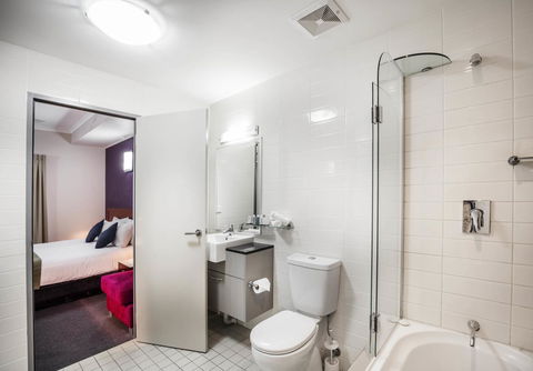 Novotel Darwin Airport - Queensland Tourism 21
