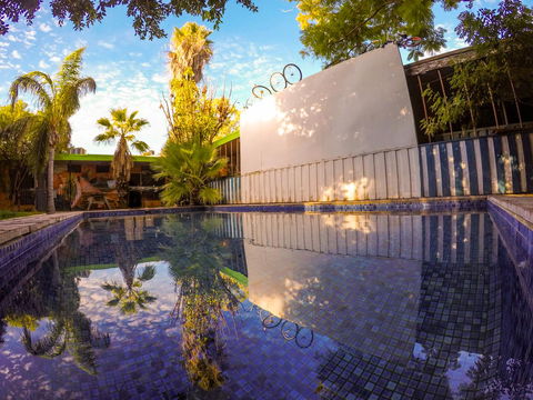 Jump Inn Alice Budget Accommodation - Queensland Tourism 0