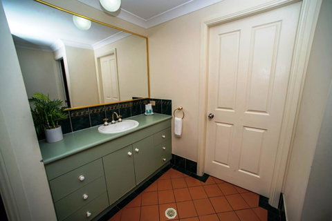 Beaches Serviced Apartments - QLD Tourism 32