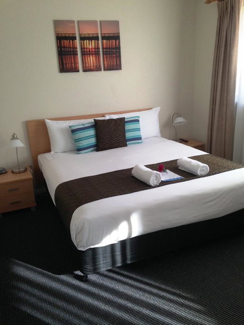 Beaches Serviced Apartments - QLD Tourism 40