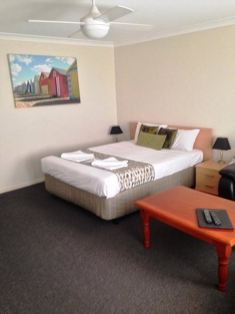 Beaches Serviced Apartments - QLD Tourism 36