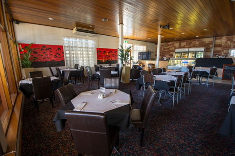 Elkira Court Motel - Queensland Tourism 12