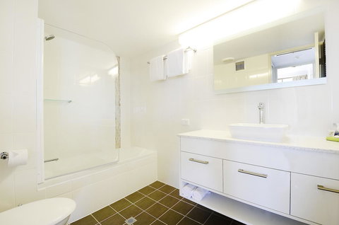 Marrakai Apartments - QLD Tourism 3