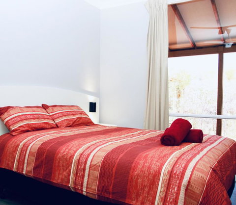 Erldunda Desert Oaks Resort - QLD Tourism 4