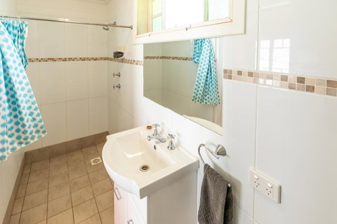 Glen Helen Lodge - QLD Tourism 27