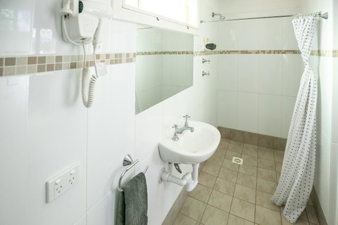 Glen Helen Lodge - QLD Tourism 14
