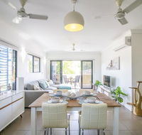 ZEN QUARTERS - The NOMADS PAD Near Nightcliff Markets  Sunset Foreshore - QLD Tourism
