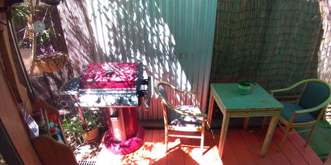 Alice\'s Secret Travellers Inn - Queensland Tourism 4