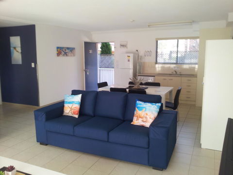 Nelson Bay Breeze - Queensland Tourism 37