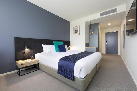 Mantra MacArthur Hotel - QLD Tourism 0
