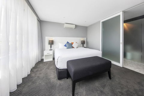 Canberra Rex Hotel - QLD Tourism 43