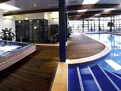 Novotel Canberra - QLD Tourism 13