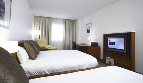 Novotel Canberra - QLD Tourism 20