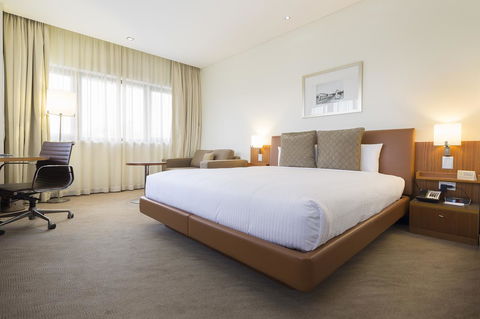 Novotel Canberra - QLD Tourism 24