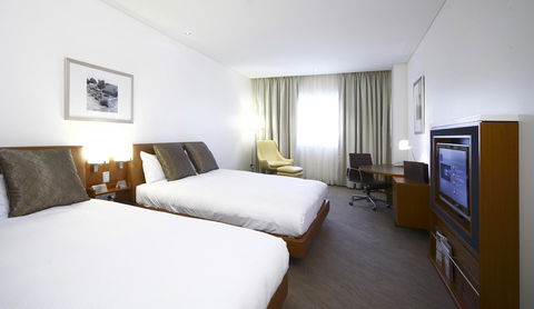 Novotel Canberra - QLD Tourism 19