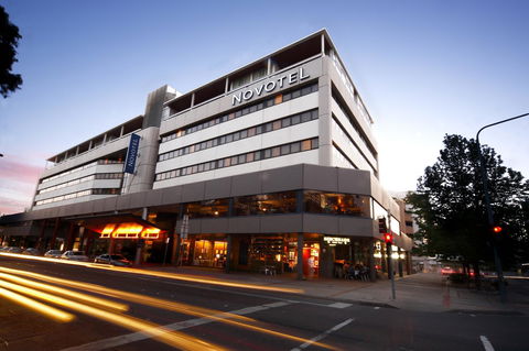 Novotel Canberra - QLD Tourism 6