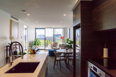 Highgate Executive Apartment City Walk Canberra - QLD Tourism 12